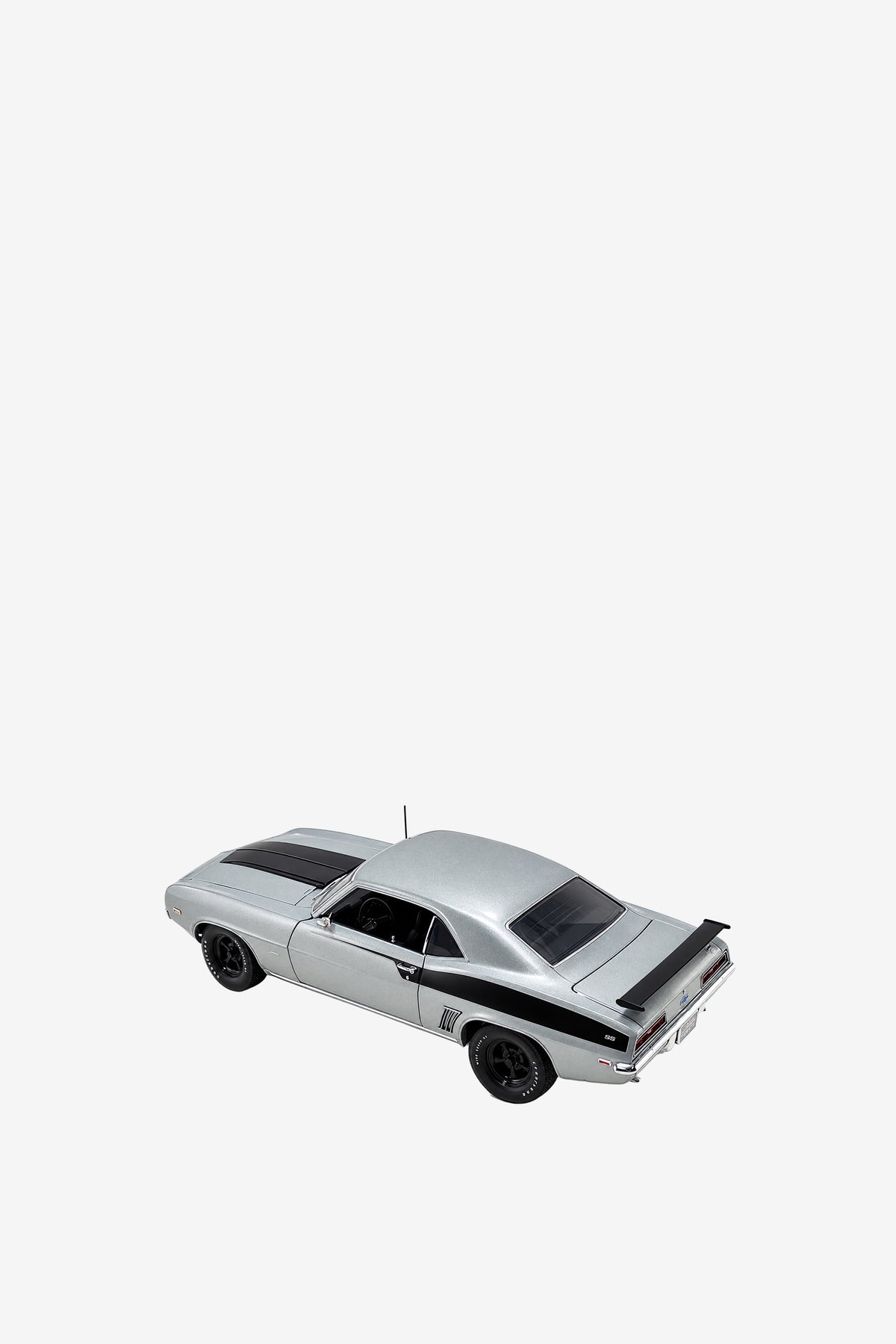 Chevrolet 1:18 1969 COPO Camaro Diecast